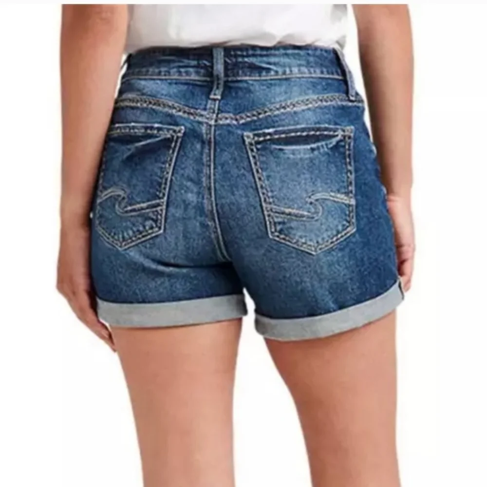 Silver Jeans Elyse Curvy Fit Blue Denim Mid Rise Jean Shorts Size W32 Like New